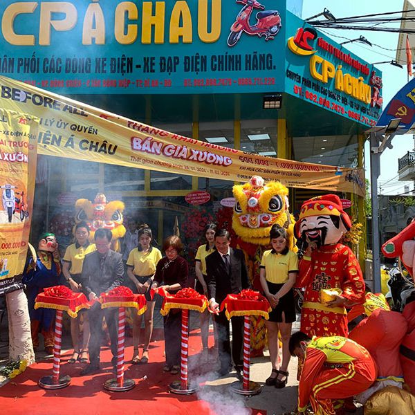 Tưng bừng khai trương CÔNG TY TNHH TM - XNK CP Á CHÂU